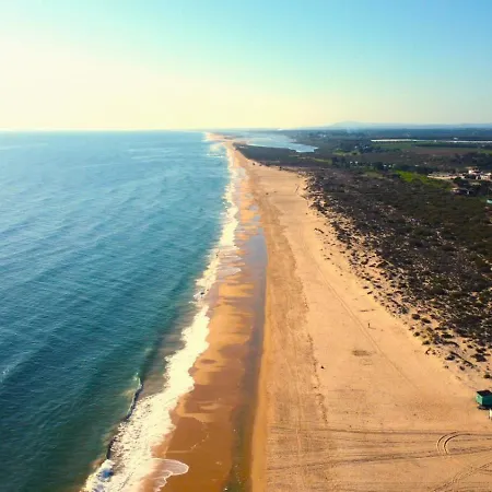 Casa Largo, Town Centre