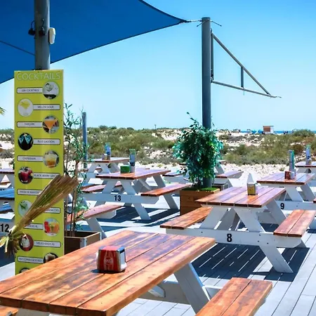 Casa Largo, Town Centre 타비라