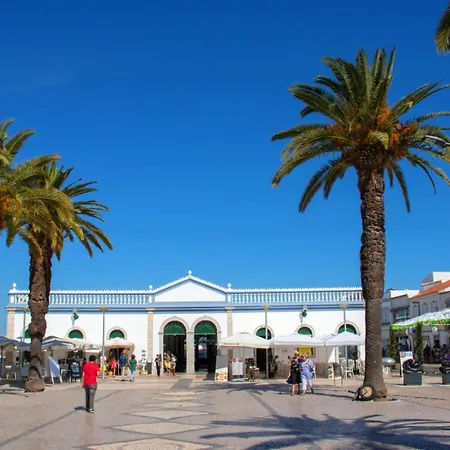 Casa Largo, Town Centre * 타비라